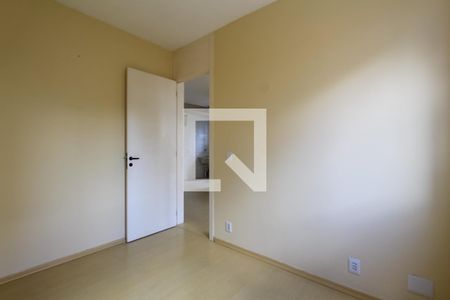 Quarto 1 de apartamento para alugar com 2 quartos, 44m² em São Sebastião, Porto Alegre