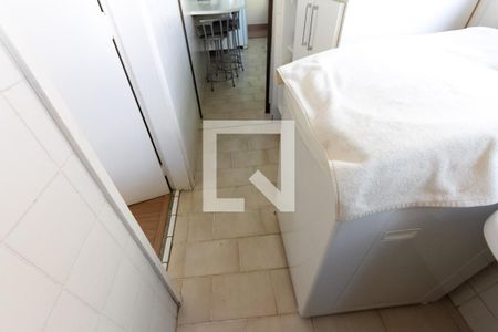 Apartamento à venda com 73m², 3 quartos e 2 vagas Apartamento à venda com 73m², 3 quartos e 2 vagasÁrea de Serviço