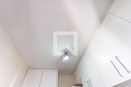 Apartamento à venda com 73m², 3 quartos e 2 vagas Apartamento à venda com 73m², 3 quartos e 2 vagasQuarto de serviço