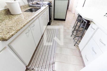 Apartamento à venda com 73m², 3 quartos e 2 vagas Apartamento à venda com 73m², 3 quartos e 2 vagasCozinha