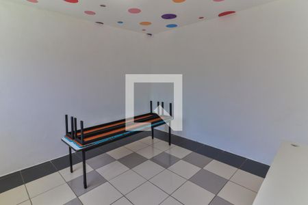 Casa para alugar com 696m², 4 quartos e 4 vagasQuarto 04 / Sala