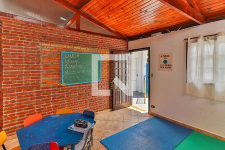 Casa para alugar com 696m², 4 quartos e 4 vagasSala / Escritorio