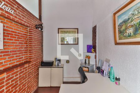 Casa para alugar com 696m², 4 quartos e 4 vagasSala / Escritorio