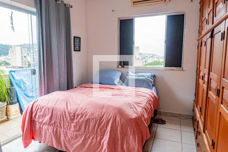 Quarto de apartamento à venda com 3 quartos, 90m² em Grajaú, Rio de Janeiro