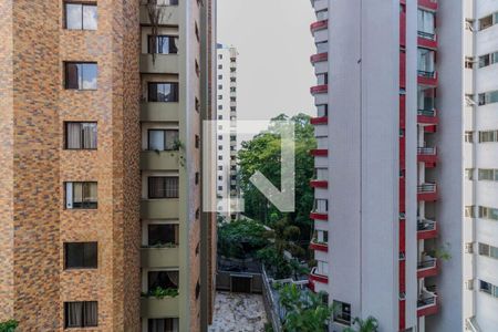 Apartamento à venda com 188m², 2 quartos e 3 vagasQuintal