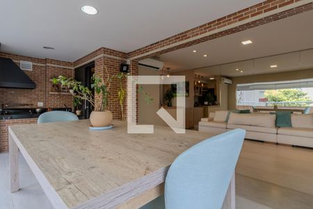 Apartamento à venda com 188m², 2 quartos e 3 vagasVaranda Sala