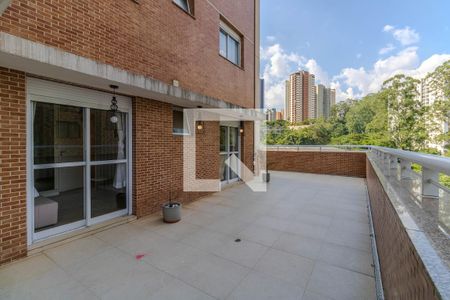 Apartamento à venda com 188m², 2 quartos e 3 vagasQuintal