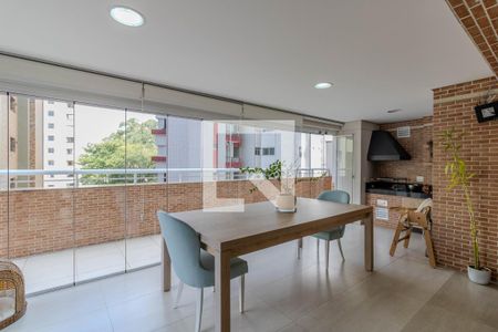 Varanda Sala de apartamento à venda com 2 quartos, 188m² em Vila Andrade, São Paulo