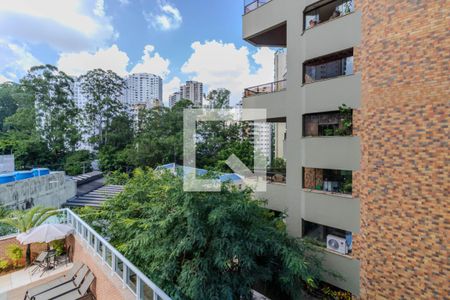 Apartamento à venda com 188m², 2 quartos e 3 vagasQuintal