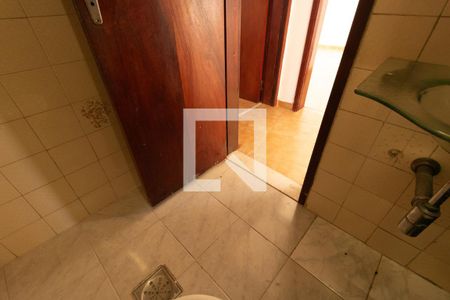 Banheiro de apartamento para alugar com 2 quartos, 59m² em São Cristóvão, Rio de Janeiro