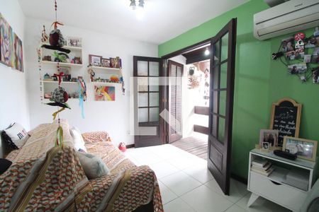 Casa de condomínio à venda com 299m², 3 quartos e 2 vagas Casa de condomínio à venda com 299m², 3 quartos e 2 vagasSuíte