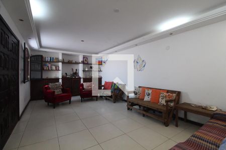Sala de casa de condomínio para alugar com 3 quartos, 299m² em Freguesia (jacarepaguá), Rio de Janeiro