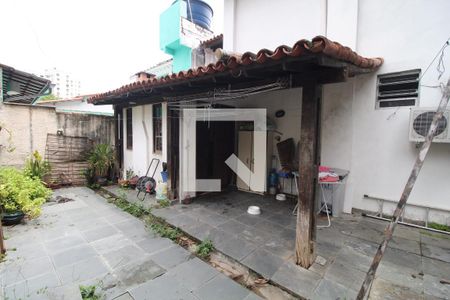 Casa de condomínio à venda com 299m², 3 quartos e 2 vagas Casa de condomínio à venda com 299m², 3 quartos e 2 vagasÁrea externa