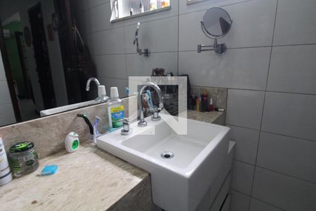 Casa de condomínio à venda com 299m², 3 quartos e 2 vagas Casa de condomínio à venda com 299m², 3 quartos e 2 vagasBanheiro da Suíte