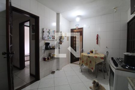 Casa de condomínio à venda com 299m², 3 quartos e 2 vagas Casa de condomínio à venda com 299m², 3 quartos e 2 vagasCozinha