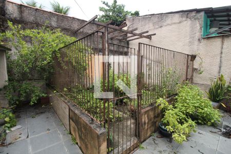 Casa de condomínio à venda com 299m², 3 quartos e 2 vagas Casa de condomínio à venda com 299m², 3 quartos e 2 vagasÁrea externa