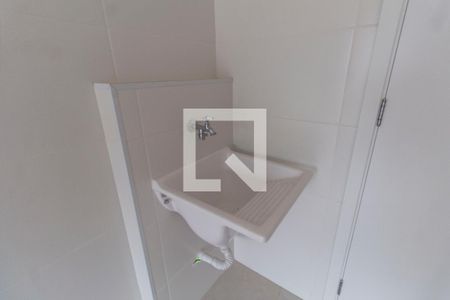 Sala e Cozinha Integrada  de apartamento para alugar com 1 quarto, 27m² em Vila Ré, São Paulo