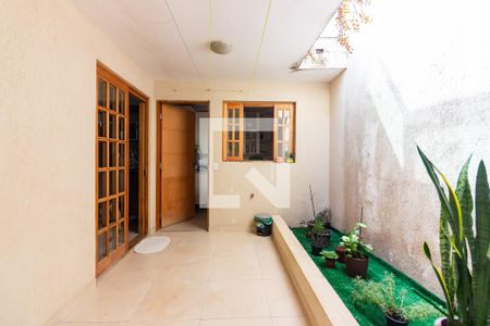 Casa à venda com 250m², 3 quartos e 2 vagas Casa à venda com 250m², 3 quartos e 2 vagasÁrea de Serviço