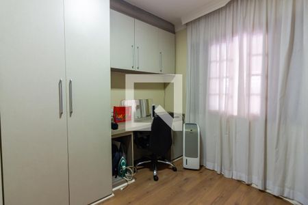 Casa à venda com 250m², 3 quartos e 2 vagas Casa à venda com 250m², 3 quartos e 2 vagasQuarto 1