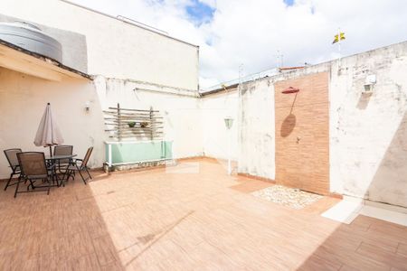 Casa à venda com 250m², 3 quartos e 2 vagas Casa à venda com 250m², 3 quartos e 2 vagasCobertura