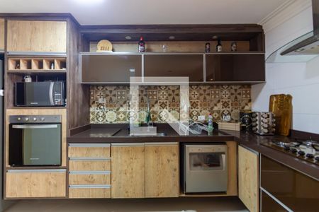 Casa à venda com 250m², 3 quartos e 2 vagas Casa à venda com 250m², 3 quartos e 2 vagasCozinha