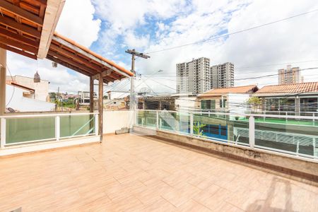 Casa à venda com 250m², 3 quartos e 2 vagas Casa à venda com 250m², 3 quartos e 2 vagasCobertura