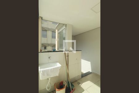 Apartamento para alugar com 75m², 2 quartos e 1 vagaÁrea de Serviço