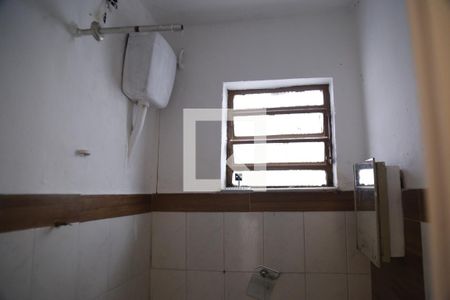 Casa para alugar com 30m², 1 quarto e sem vagaBanheiro