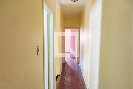 Casa à venda com 200m², 3 quartos e 2 vagas Casa à venda com 200m², 3 quartos e 2 vagasCorredor