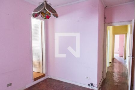 Casa à venda com 200m², 3 quartos e 2 vagas Casa à venda com 200m², 3 quartos e 2 vagasSuíte