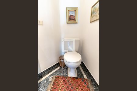 Apartamento à venda com 198m², 3 quartos e 3 vagasLavabo