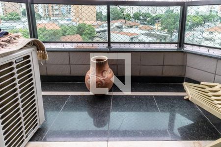 Sacada de apartamento à venda com 3 quartos, 198m² em Vila Uberabinha, São Paulo