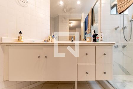 Apartamento à venda com 198m², 3 quartos e 3 vagasBanheiro do Quarto 1