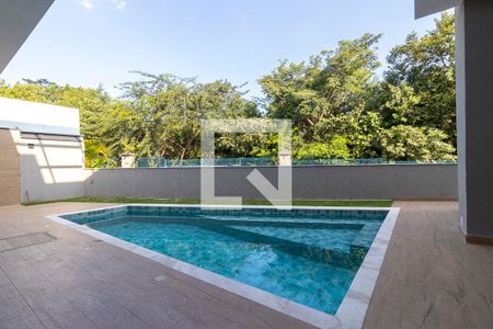 Casa de condomínio à venda com 304m², 3 quartos e 3 vagas Casa de condomínio à venda com 304m², 3 quartos e 3 vagasPiscina