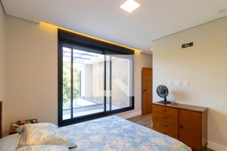 Casa de condomínio à venda com 304m², 3 quartos e 3 vagas Casa de condomínio à venda com 304m², 3 quartos e 3 vagasQuarto da suíte 3