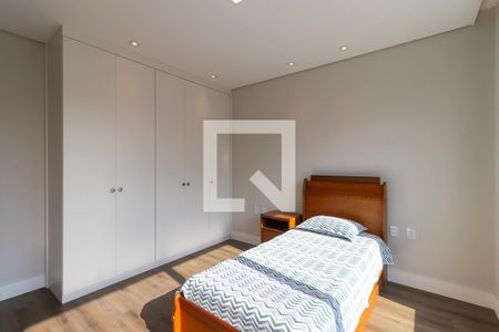 Casa de condomínio à venda com 304m², 3 quartos e 3 vagas Casa de condomínio à venda com 304m², 3 quartos e 3 vagasQuarto da suíte 2