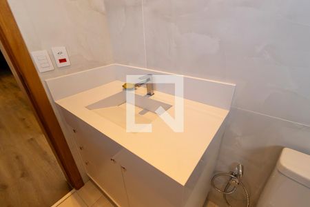 Casa de condomínio à venda com 304m², 3 quartos e 3 vagas Casa de condomínio à venda com 304m², 3 quartos e 3 vagasQuarto da suíte 2