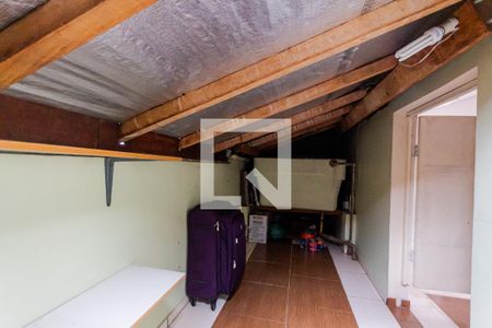 Casa de condomínio à venda com 115m², 3 quartos e 2 vagasSótão