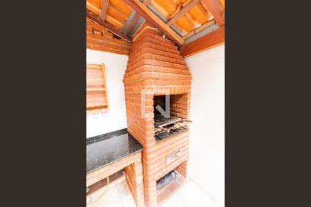 Casa de condomínio à venda com 115m², 3 quartos e 2 vagasChurrasqueira