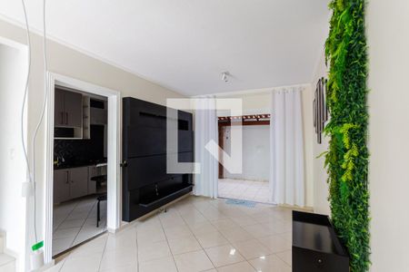 Sala de casa de condomínio para alugar com 3 quartos, 115m² em Vila Metalúrgica, Santo André