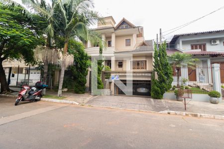 Casa para alugar com 700m², 4 quartos e 4 vagasFachada