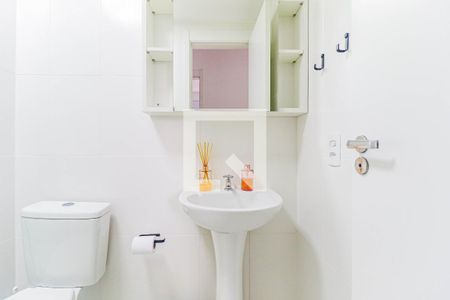 Apartamento para alugar com 43m², 2 quartos e sem vaga Apartamento para alugar com 43m², 2 quartos e sem vagaBanheiro
