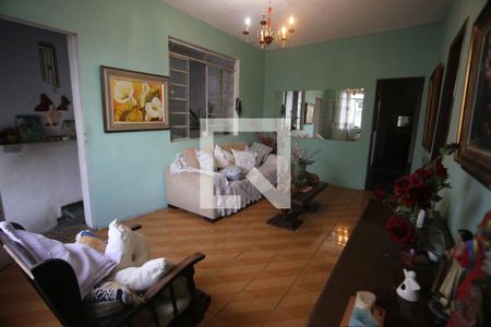 Sala de casa à venda com 4 quartos, 282m² em Carlos Prates, Belo Horizonte