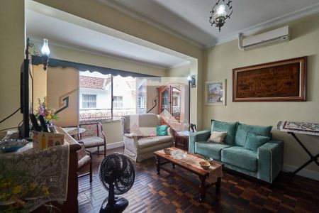 Sala de casa para alugar com 4 quartos, 105m² em Tijuca, Rio de Janeiro