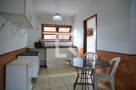 Casa de condomínio para alugar com 150m², 2 quartos e 1 vagaSala - Cozinha