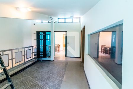 Sala de casa para alugar com 2 quartos, 120m² em Cidade São Francisco, São Paulo