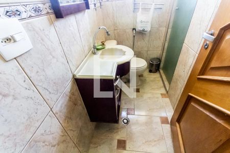 Casa para alugar com 120m², 2 quartos e 1 vagaBanheiro 