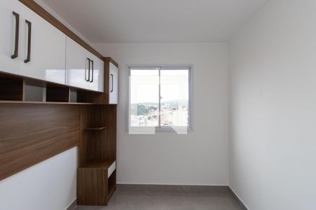 Quarto 1 de apartamento para alugar com 2 quartos, 34m² em Parque Vitoria, São Paulo