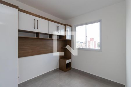Quarto 1 de apartamento para alugar com 2 quartos, 34m² em Parque Vitoria, São Paulo