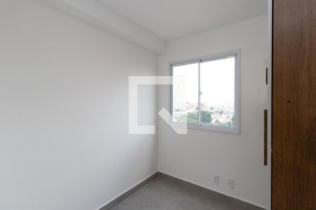 Quarto 2 de apartamento para alugar com 2 quartos, 34m² em Parque Vitoria, São Paulo